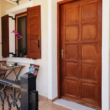 Villa Thira